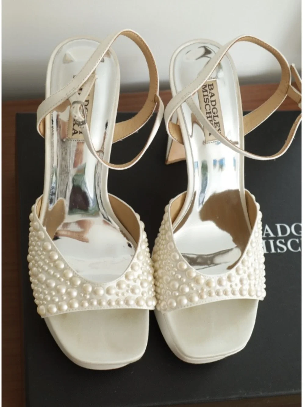 Badgley Mischka White Pearl Platform Sandal
